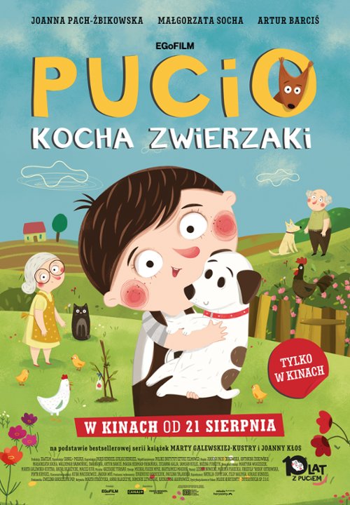 Plakat utrzymany jest w kolorowej, rysunkowej stylistyce. W centrum znajduje się uśmiechnięty chłopiec Pucio, który przytula białego psa. W tle rozciąga się zielona wieś z kwiatami, drzewami i zwierzętami, między innymi kurami, kotem, kozą i ptakami. Widać także dwie starsze osoby stojące w oddali. W górnej części plakatu znajduje się duży tytuł „Pucio kocha zwierzaki”, a na dole informacja o premierze kinowej.